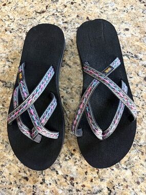Teva Black Flip Sandals with Pink and Teal Braided Straps size 7.5